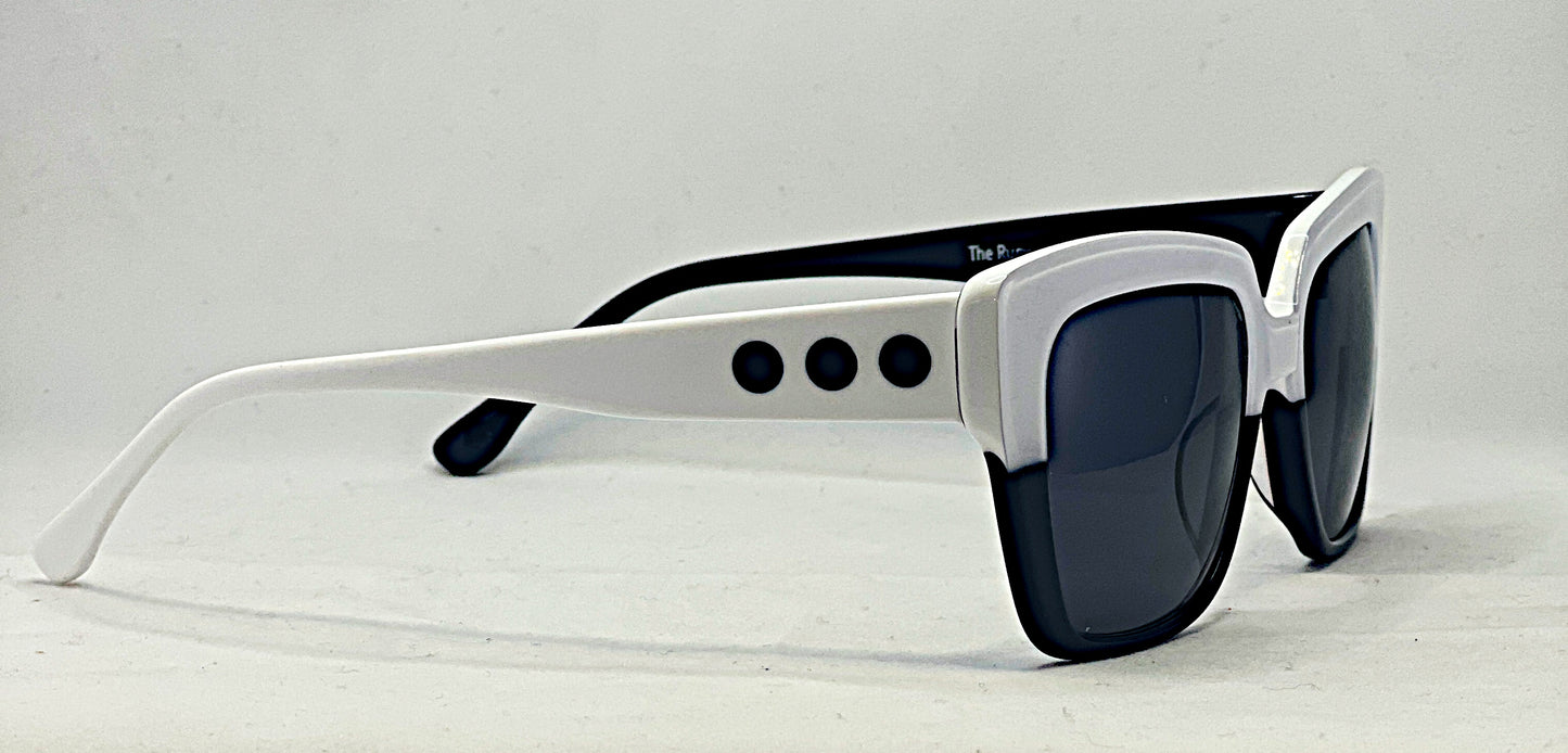 The Elusive Miss Lou Sunglasses The Runway Winnie