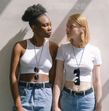 Hands-Free Magnetic Glasses Case with Neck Strap